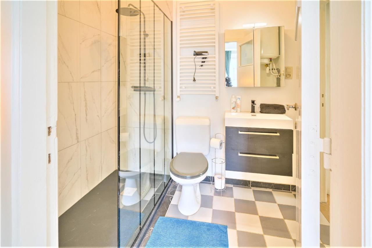 The Lily Lodge In The Heart Of Antwerpen Bagian luar foto