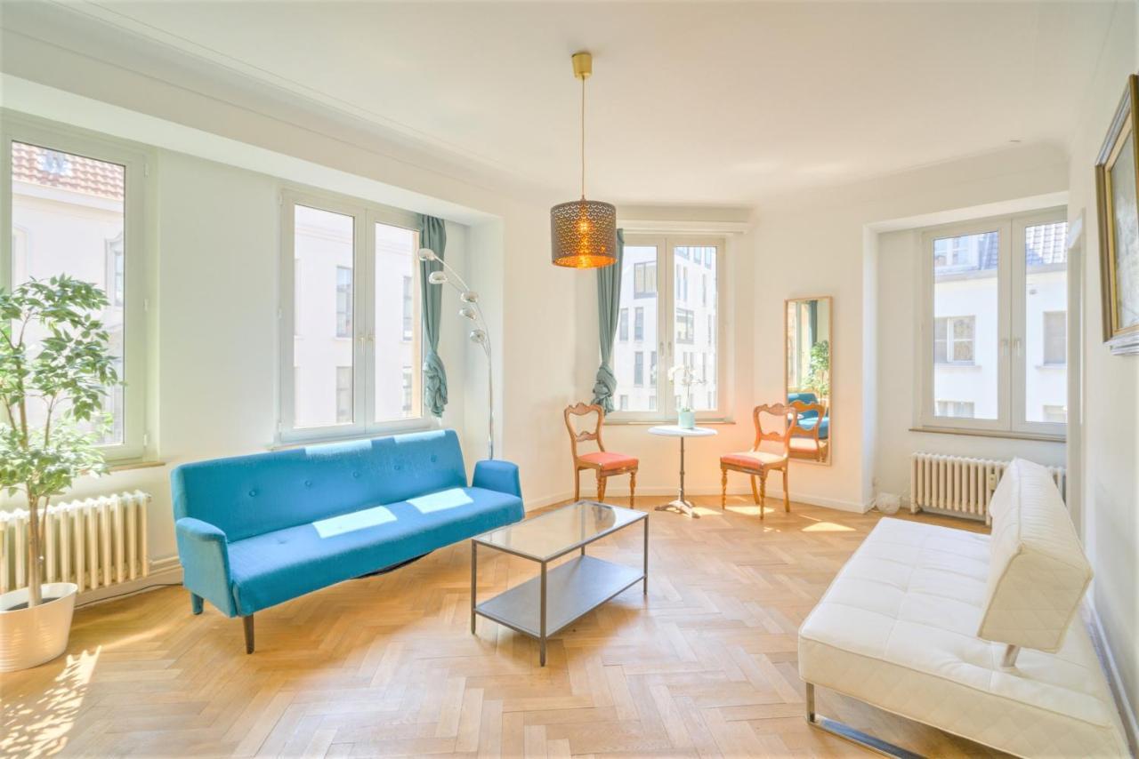 The Lily Lodge In The Heart Of Antwerpen Bagian luar foto