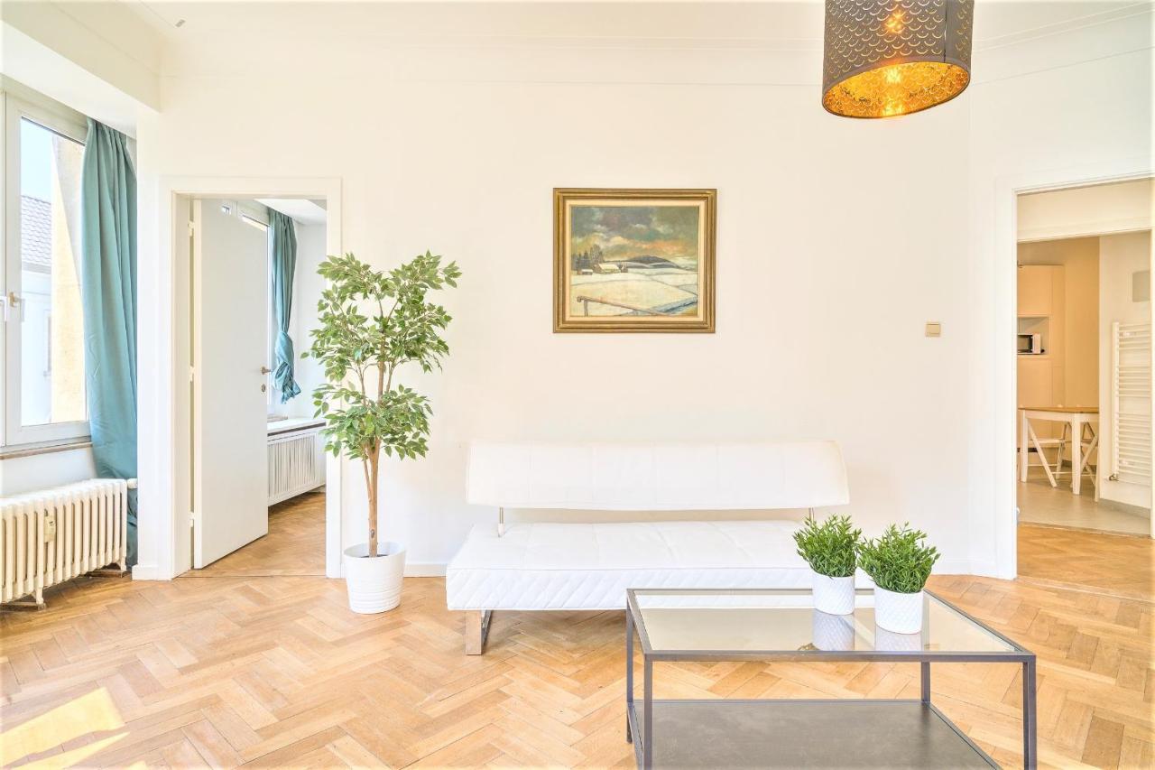 The Lily Lodge In The Heart Of Antwerpen Bagian luar foto